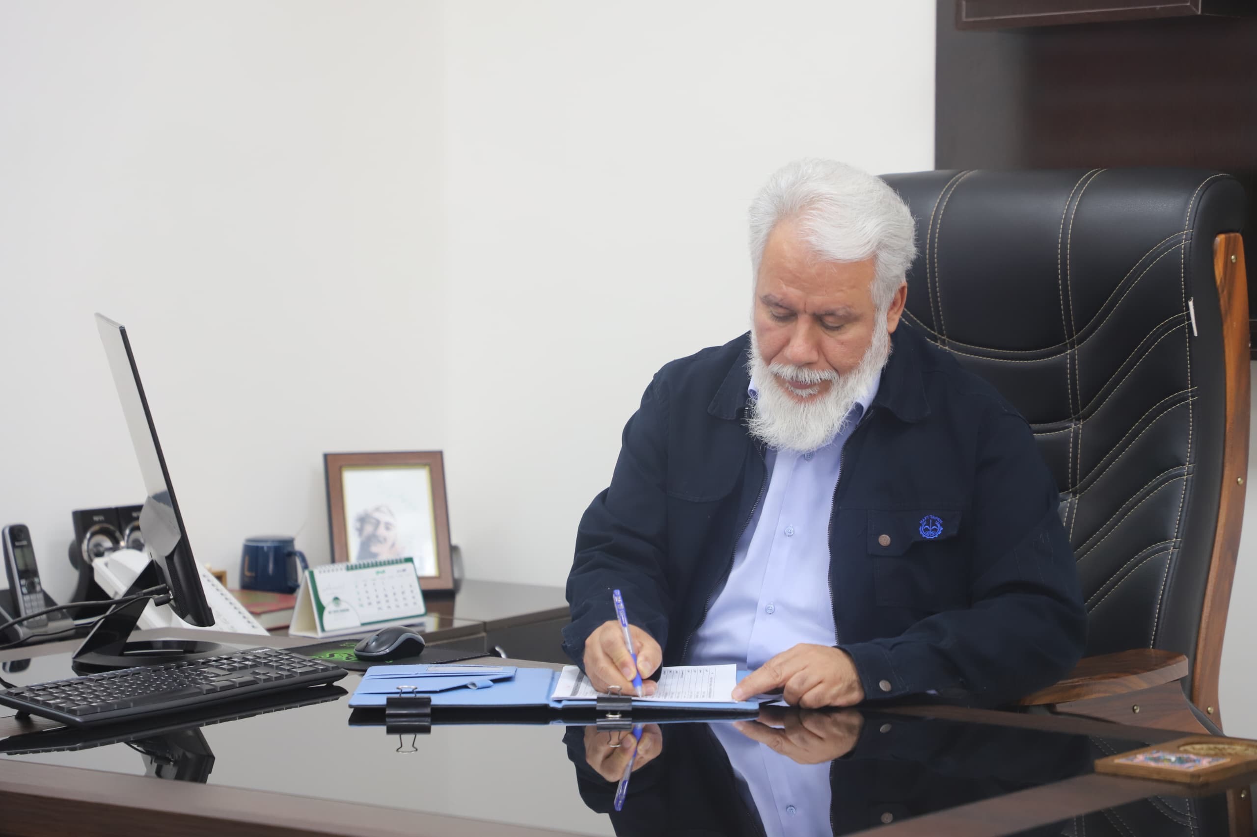 de3dd496-d010-4f87-bf75-bfb0fc6f9084